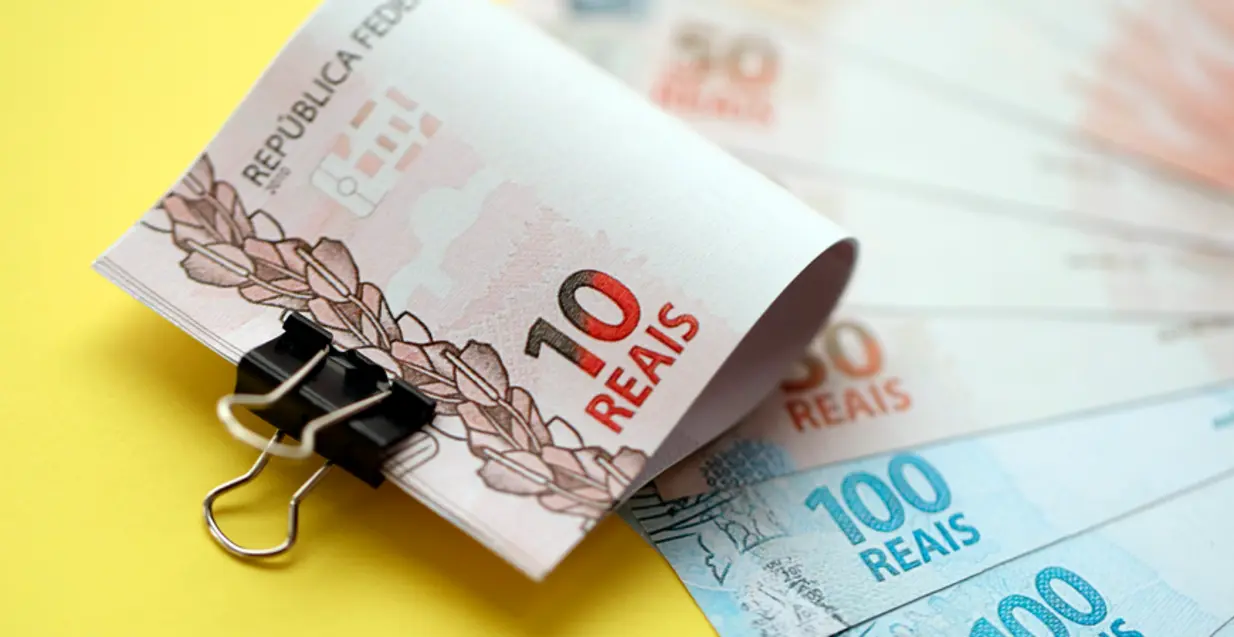 Governo reduz para R$ 1.627 a projeção do salário mínimo de 2026 com impacto nas contas públicas