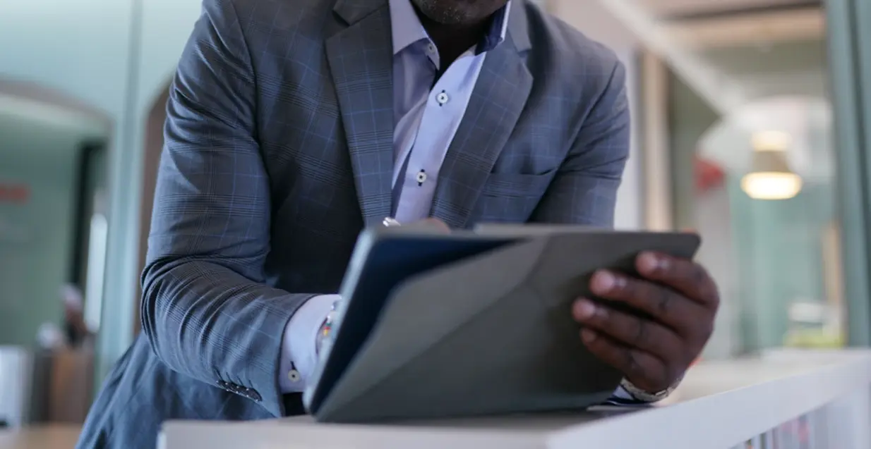 Receita Federal notifica mais de 1 milhão de contribuintes sobre exclusão do Simples Nacional por débitos